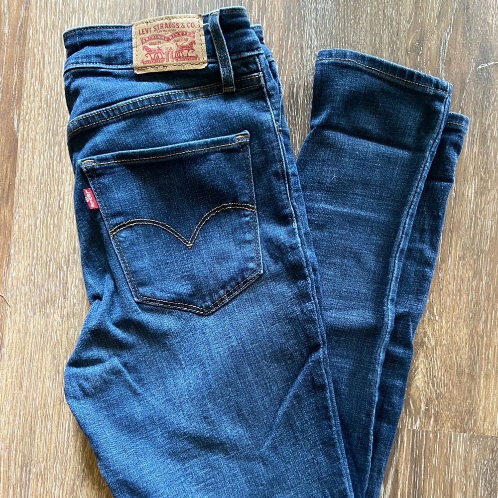 Levi skinny jeans